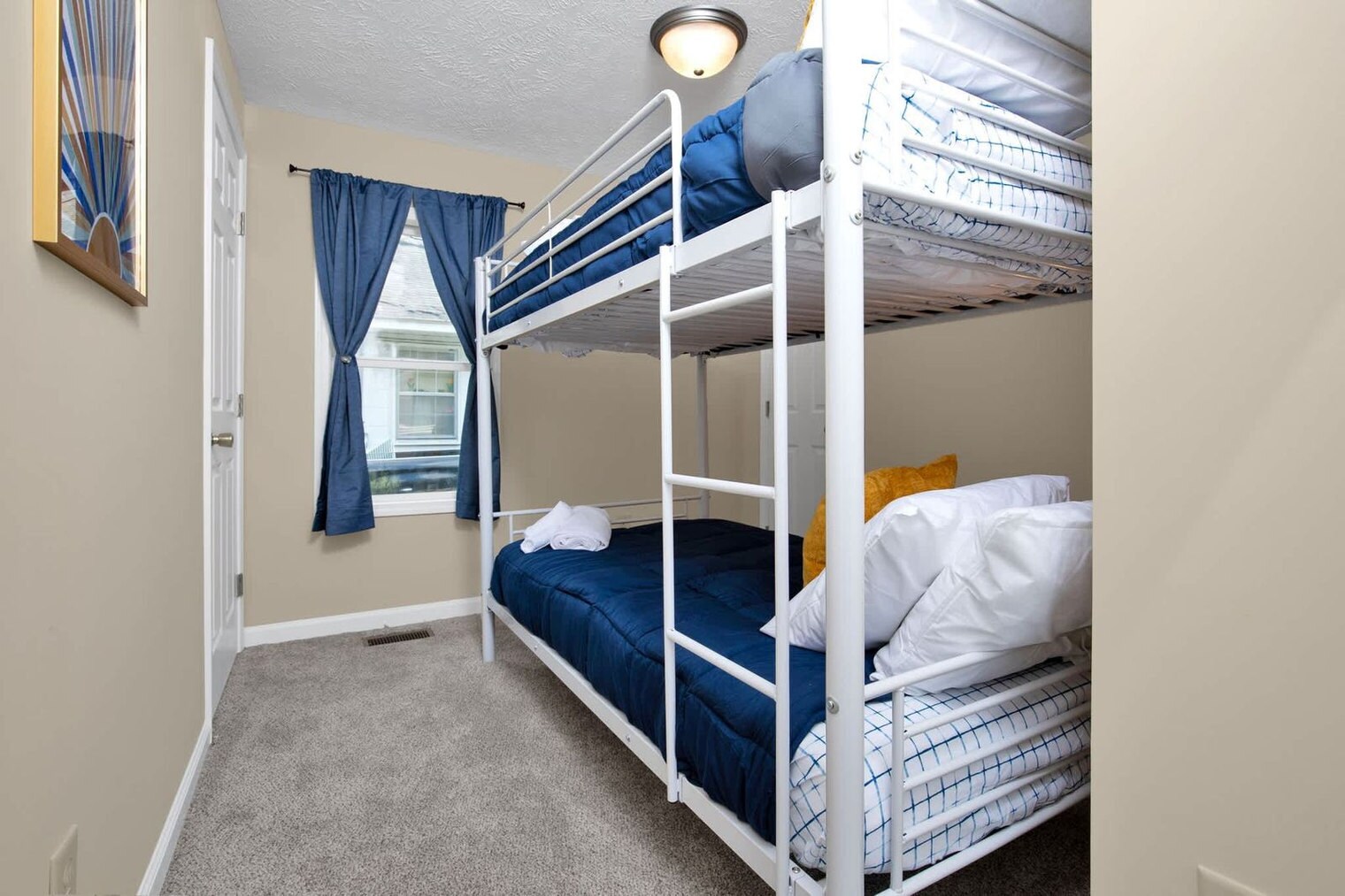 Building Photo - 530 Pearl St