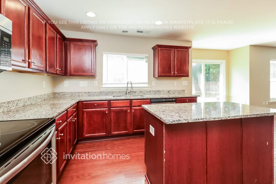 Building Photo - 2740 Markham Woods Ct