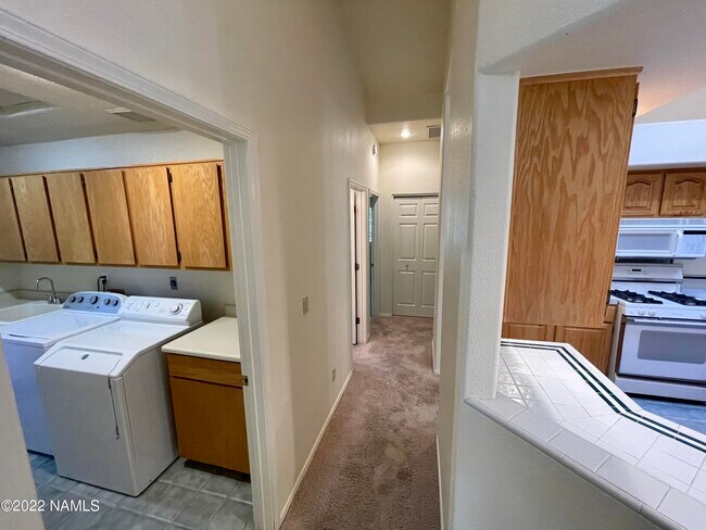 Building Photo - 4571 E Flintwood Ln