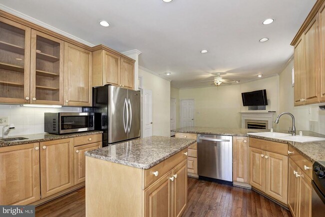 Building Photo - 2905 Gretna Pl