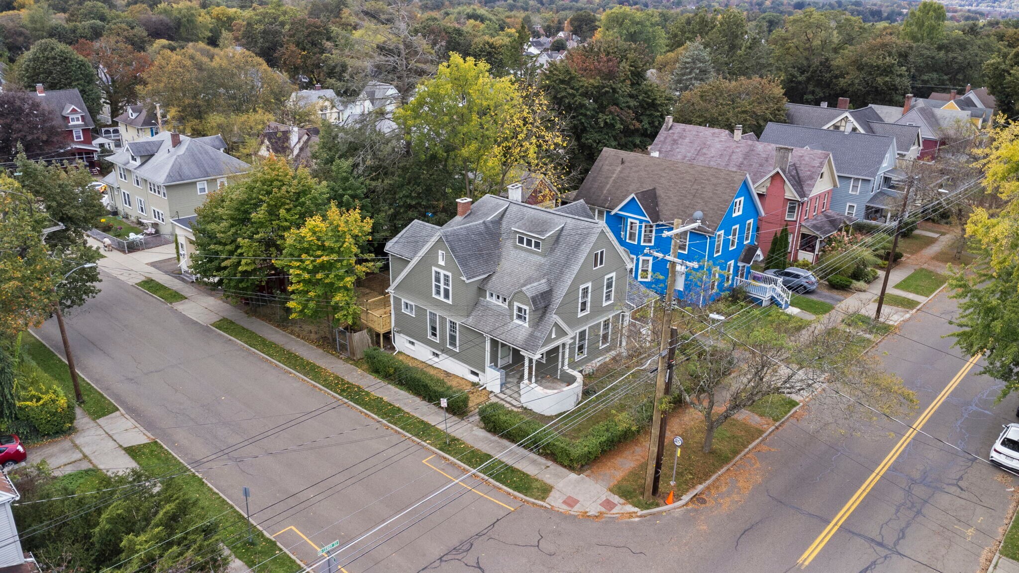 Building Photo - 95 Leroy St