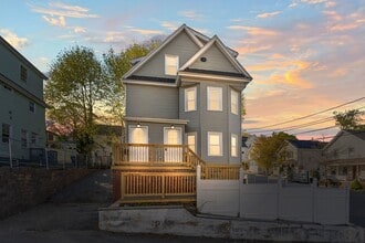 Building Photo - 1 Magnolia Ct