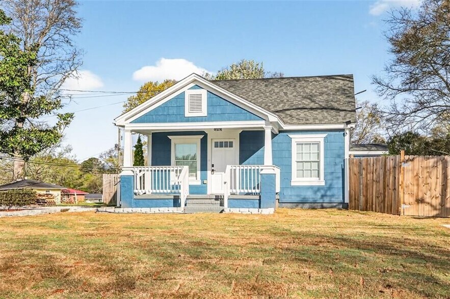 Building Photo - 240 E 5th Ave