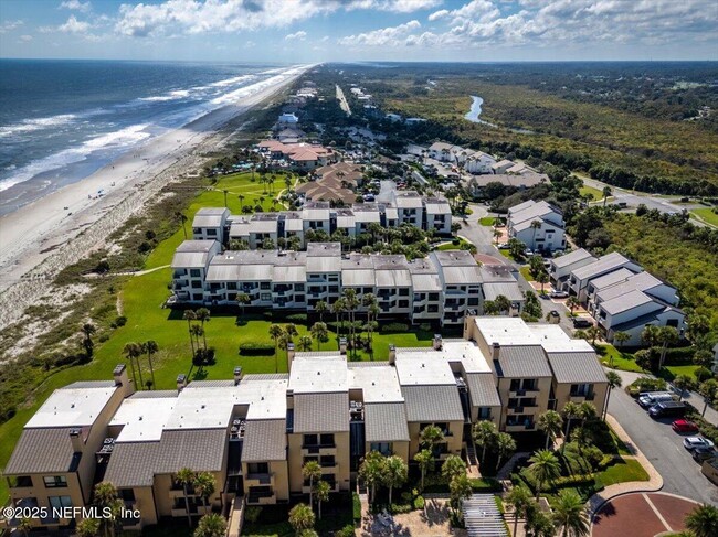 Building Photo - 739 Spinnakers Reach Dr