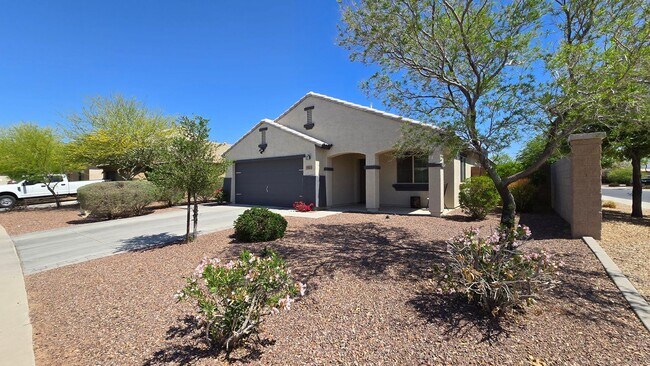 Building Photo - Beautifully updated home in Las Brisas Community of Goodyear!