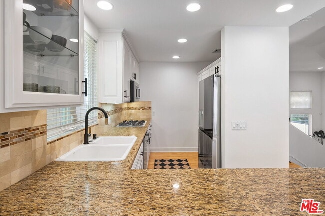 Building Photo - 4371 Troost Ave