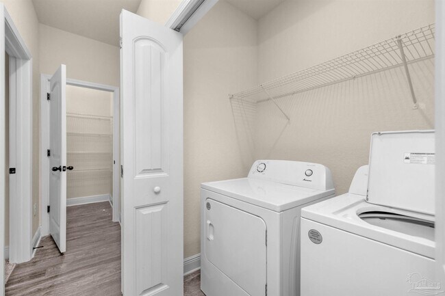 Building Photo - 5069 Peach Dr