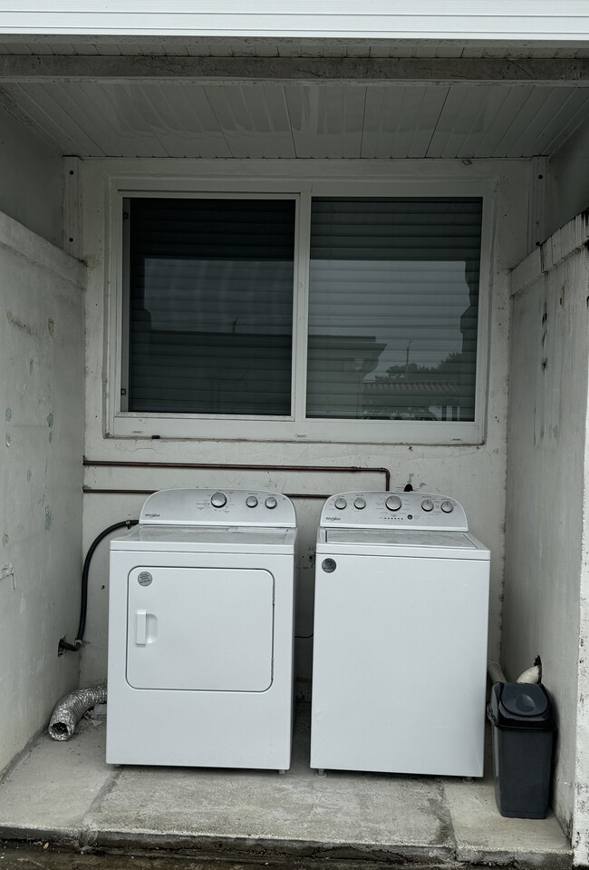 Private brand new Washer and Dryer that you will not share with the other house - 2162 NW 18th Ter