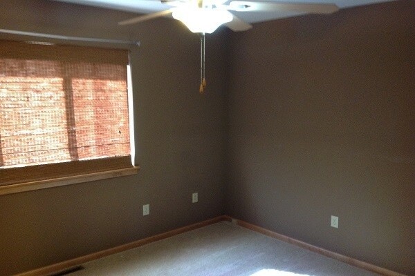 Building Photo - Beautiful 5 bedroom, 3 bathroom Country Home with Barn!