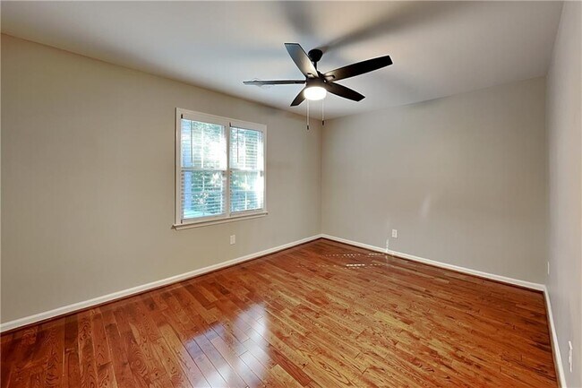 Building Photo - 2427 Brookvine Ln