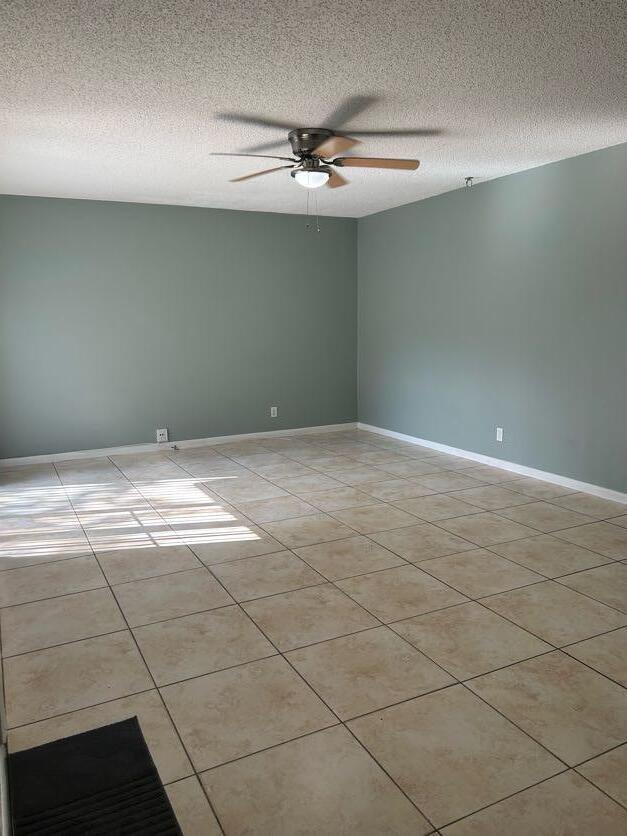 Building Photo - 2211 White Pine Cir