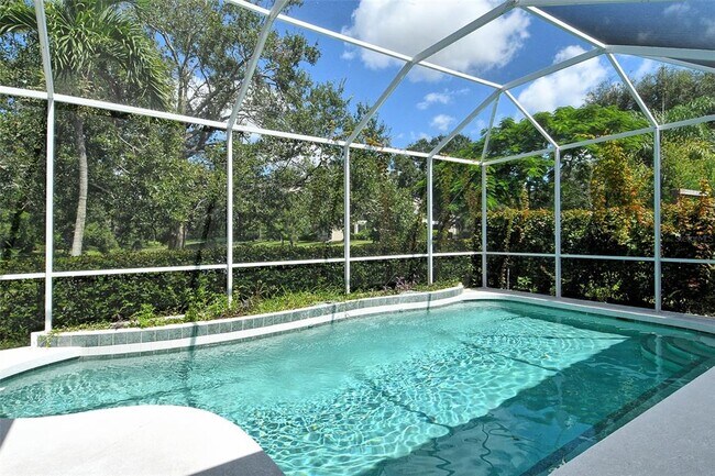 Building Photo - 5001 Sturbridge Ct