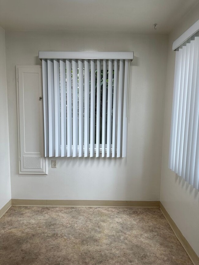 Building Photo - 3039 Landis St