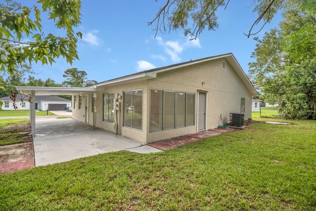 Building Photo - 1516 Zinnia Dr