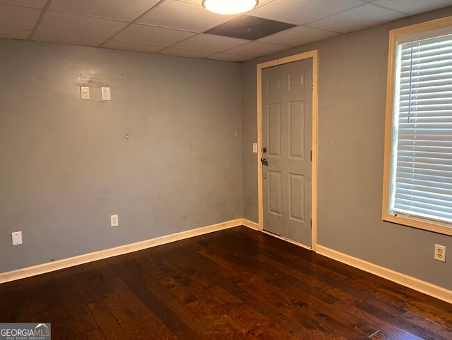 Building Photo - 20 Triangle Ln