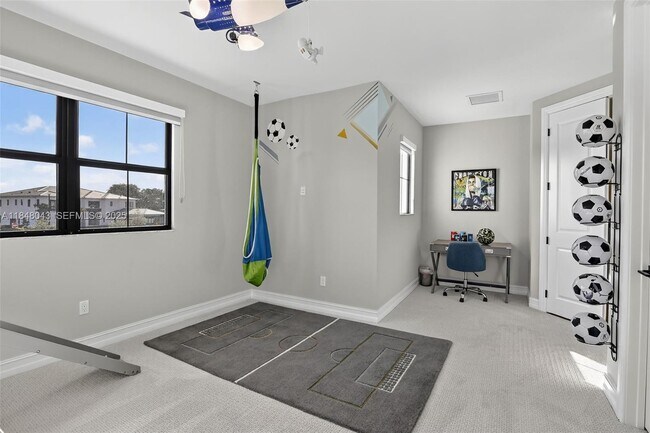 Building Photo - 14855 Millstone Ranches Dr