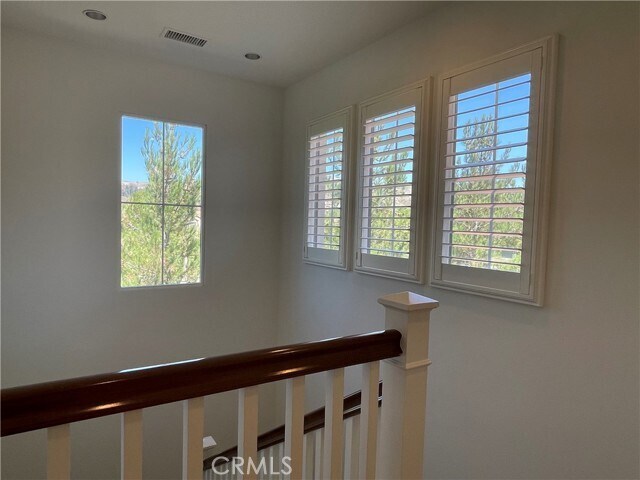 Building Photo - 123 Stallion