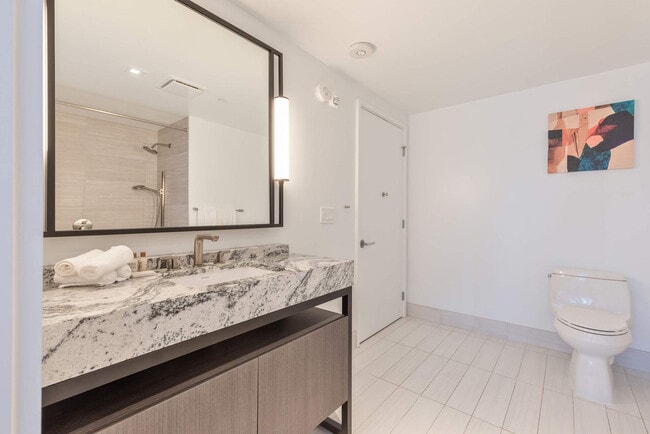 Building Photo - 290 Congress St