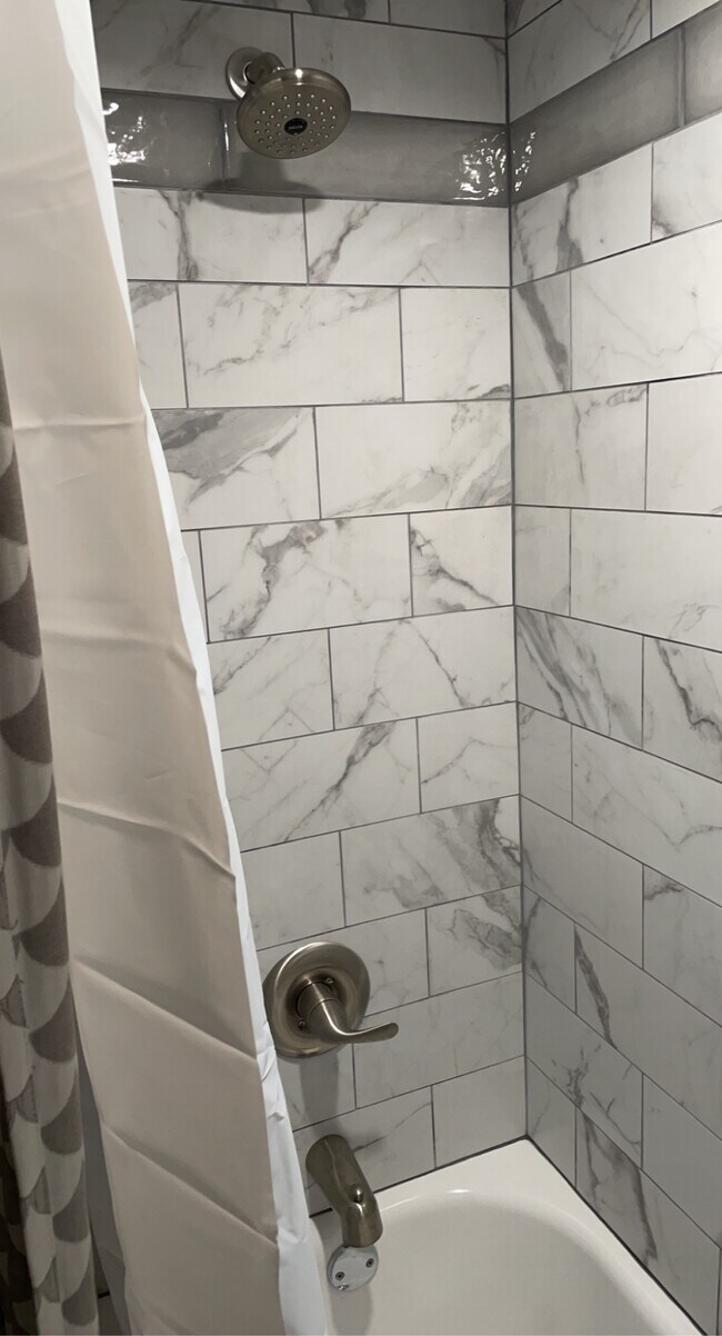 Building Photo - 3938 Surfside Blvd