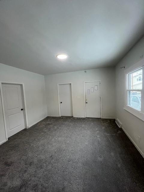 Building Photo - 447 E 27th St