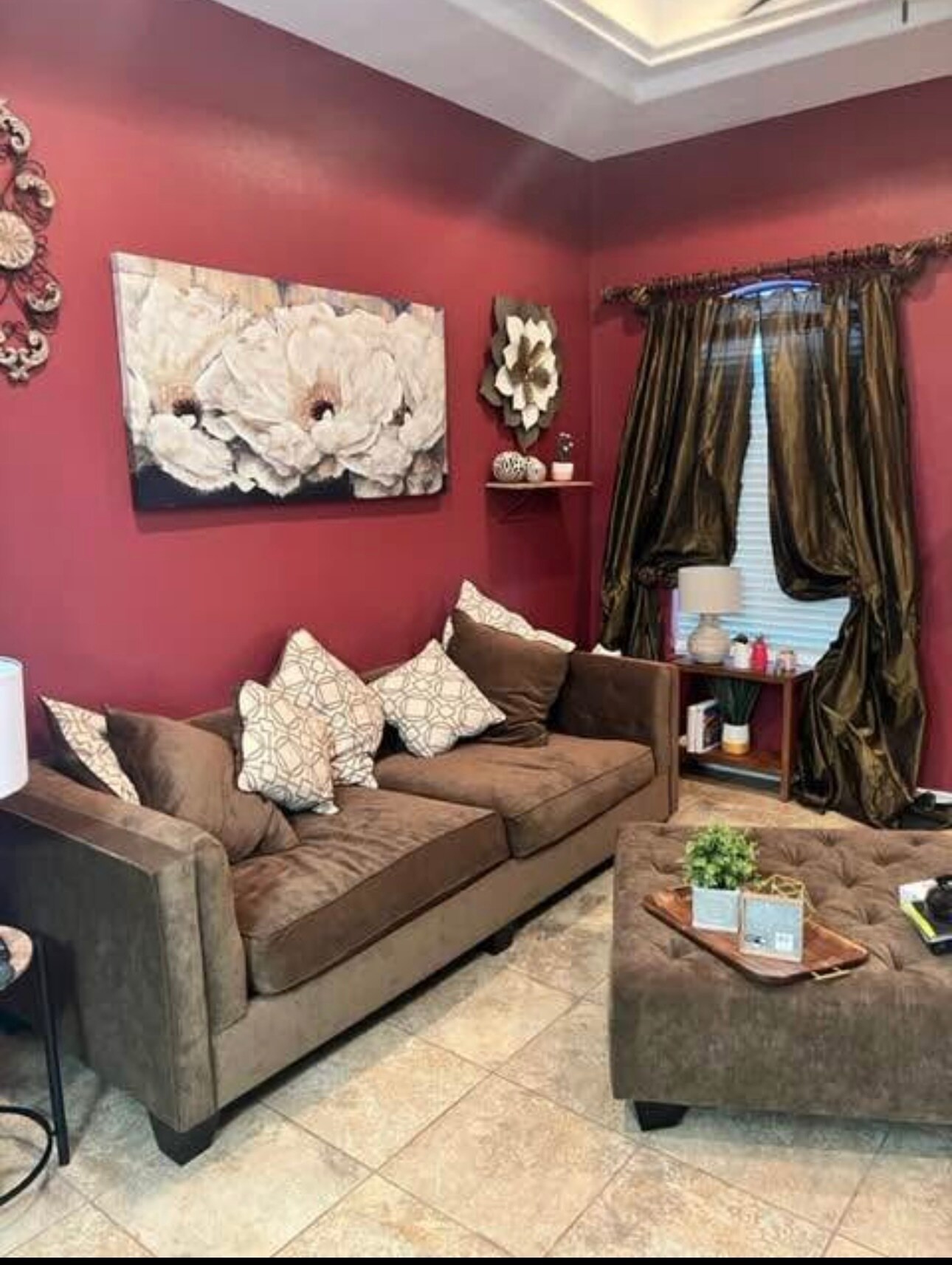 Living room - 12 Chaparral St