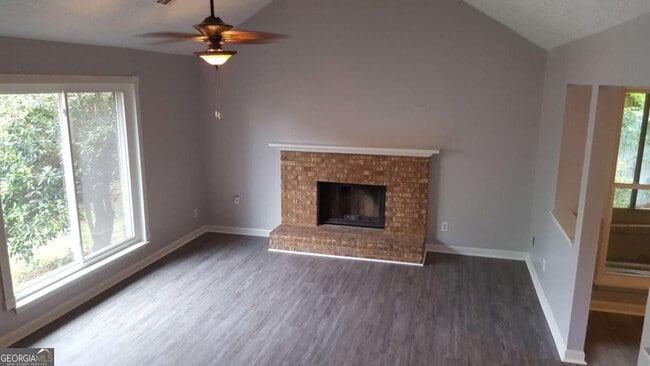 Building Photo - 1252 Minhinette Dr