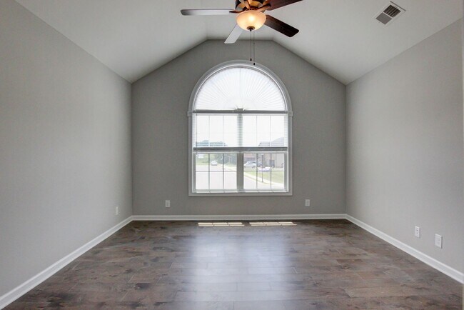 Building Photo - 1092 Barnhill Rd
