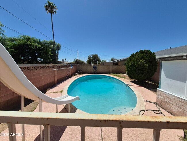 Building Photo - 3945 W Orange Dr