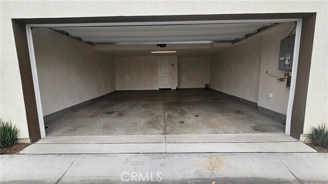 Building Photo - 22222 Poppy Ct