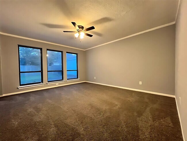 Building Photo - 7918 Midland Forest Dr