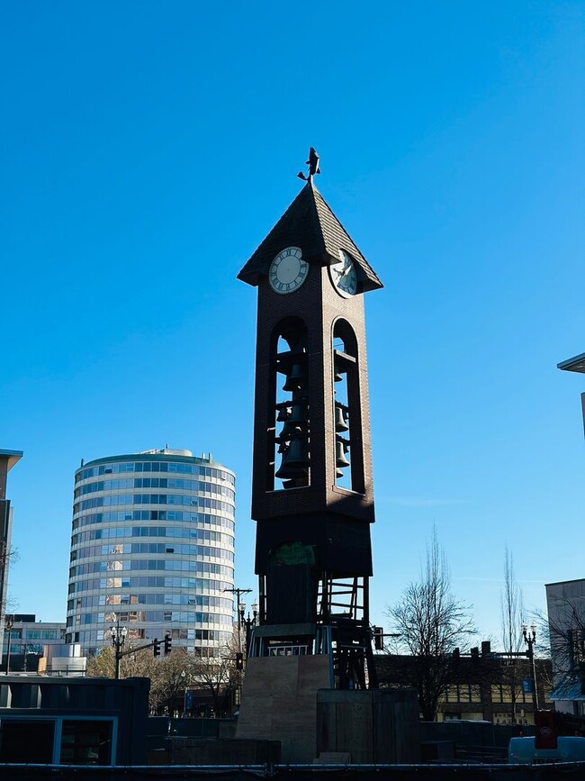 Building Photo - Welcome to Downton Vancouver Living at its...