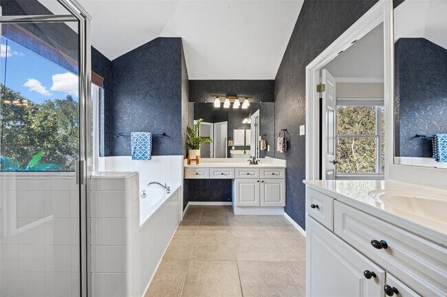 Building Photo - 13019 Scofield Farms Dr