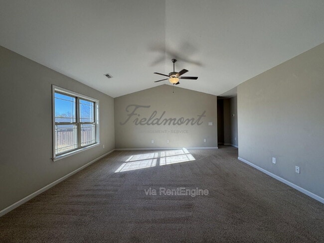 Building Photo - 116 Veranda Cir