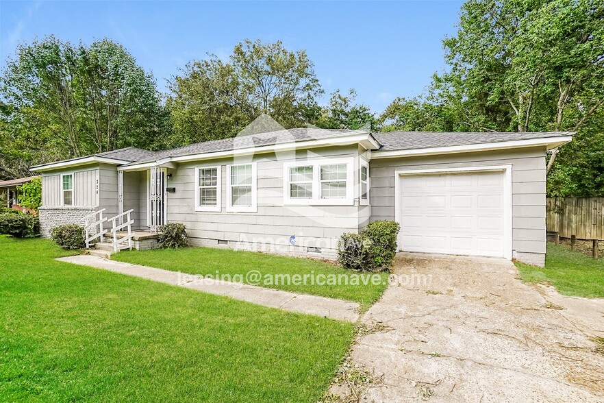 Building Photo - 324 Barnes St