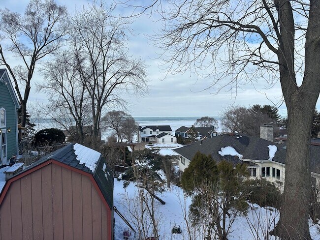 Building Photo - 16 Cedar Trail