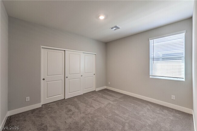 Building Photo - 497 Chestnut Falcon Ave