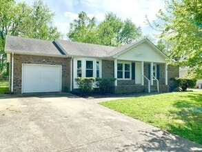 Building Photo - 236 Moncrest Dr