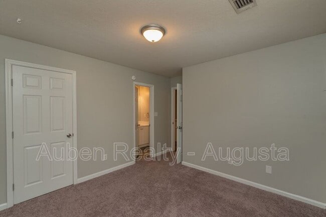 Building Photo - 7010 Antilles Dr