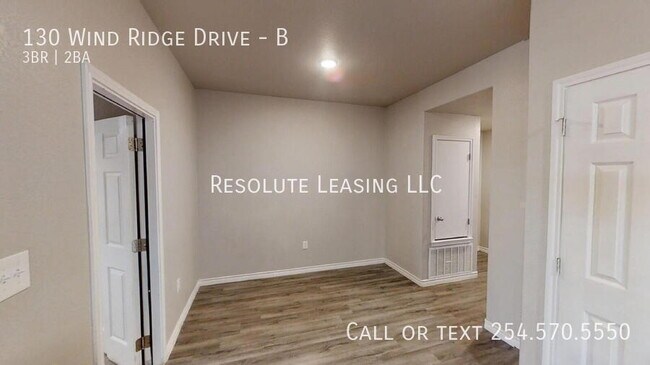 Building Photo - 130 Wind Ridge Dr