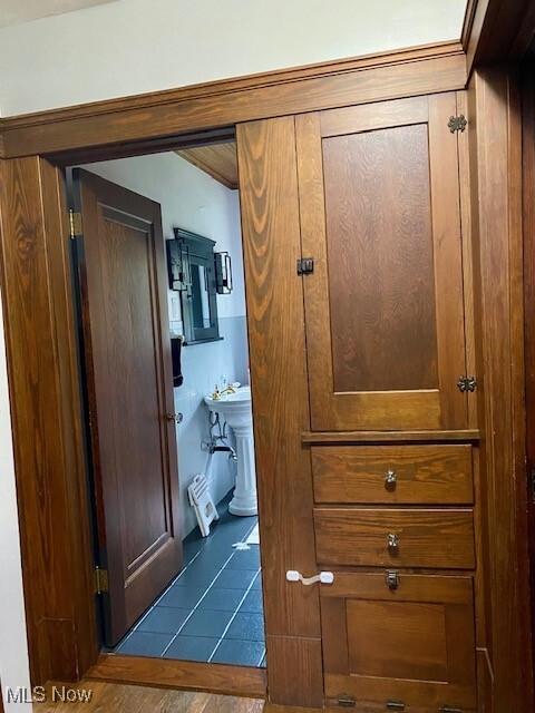 Building Photo - 2321 N Leavitt Rd NW