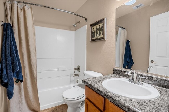 Building Photo - 8925 China Rose Dr