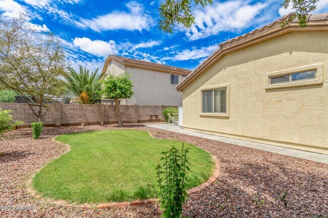 Building Photo - 23875 W La Salle St