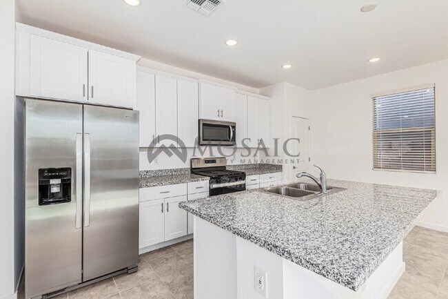 Building Photo - 8821 W Agora Ln