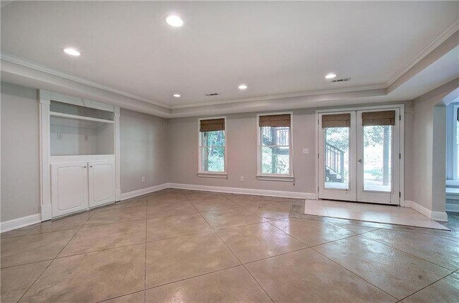 Building Photo - 2320 Starr Lake Dr NW