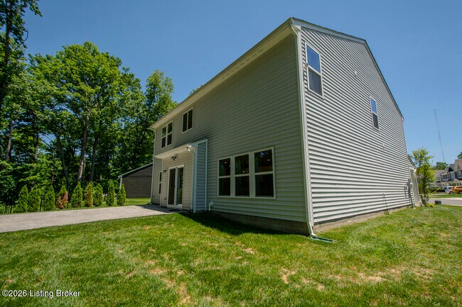 Building Photo - 17801 Bridle Run Dr
