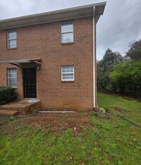 Building Photo - 5528 Woodgate Cir