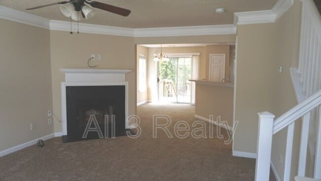 Building Photo - 5705 Hampton Ct