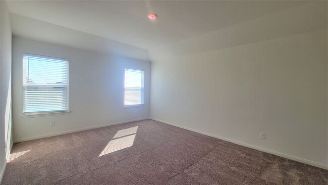 Building Photo - Lovely 2-story 4 bedroom/2.5 bath home in cul-de-sac: easy commute to Ft. Sam Houston, BAMC, and ...