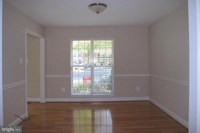 Building Photo - 17407 Gallagher Way