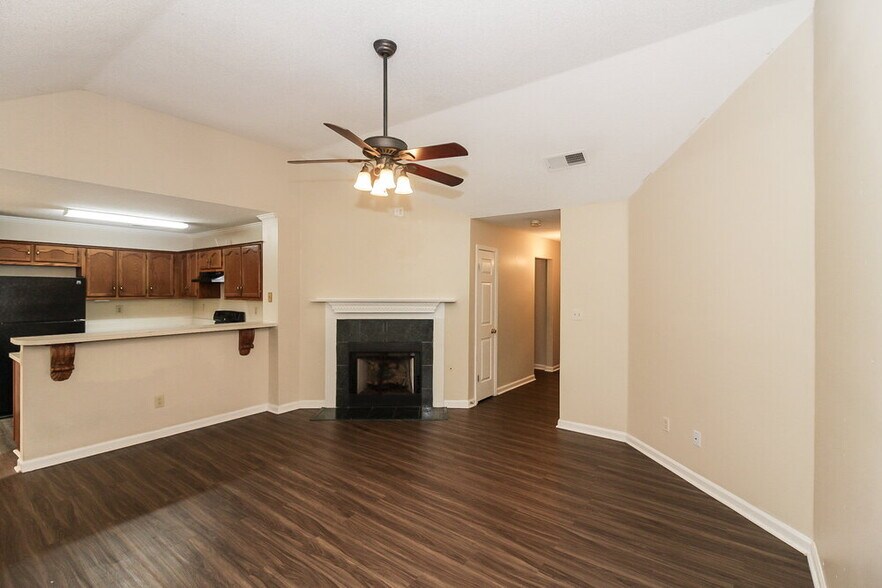 Building Photo - 8929 Fulton Cove